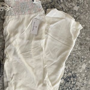 Vera Bradley pants